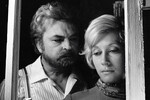 Ирина Мирошниченко в роли Елены (справа) и Сергей Бондарчук в роли Астрова в кинофильме «Дядя Ваня», 1970 год
