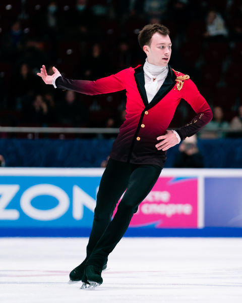 Дмитрий Алиев выступает с&nbsp;произвольной программой на&nbsp;чемпионате России &mdash; 2022