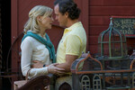<b>«Жасмин» (2013)</b>
<br><br>
С 2008 года в кинокарьере Бланшетт наступил относительный перерыв — она сосредоточилась на театре. Триумфальное возвращение состоялось в комедийной драме Вуди Аллена «Жасмин», за которую австралийка получила «Оскар». Актриса сыграла богатую светскую львицу из Нью-Йорка, которая волею судеб вынуждена переехать к своей простушке-сестре в Сан-Франциско. 