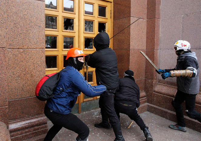 Оппозиция штурмует администрацию президента в&nbsp;Киеве