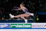 Анастасия Зинина выступает с короткой программой на чемпионате России — 2022