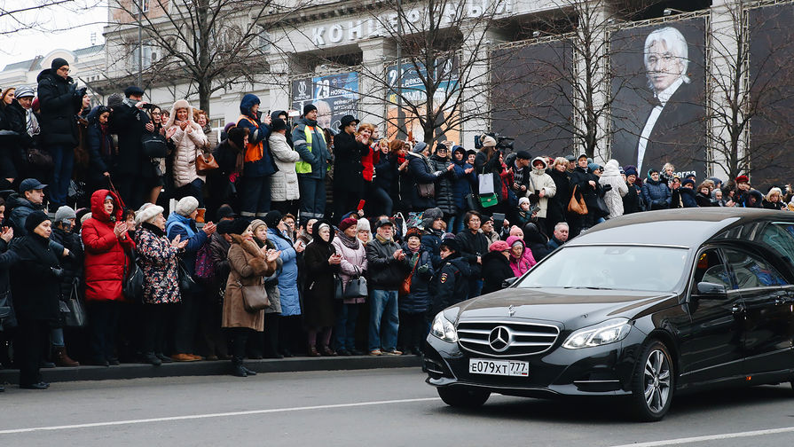 Церемония прощания с&nbsp;Дмитрием Хворостовским в&nbsp;Москве, 27&nbsp;ноября 2017&nbsp;года
