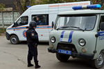 Машины полиции и аварийно-спасательной службы у Пермского государственного университета, 20 сентября 2021 года
