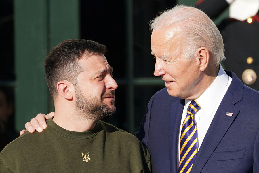 Президент Украины Владимир Зеленский и президент США Джо Байден во время встречи в&nbsp;Вашингтоне, 21&nbsp;декабря 2022&nbsp;года
