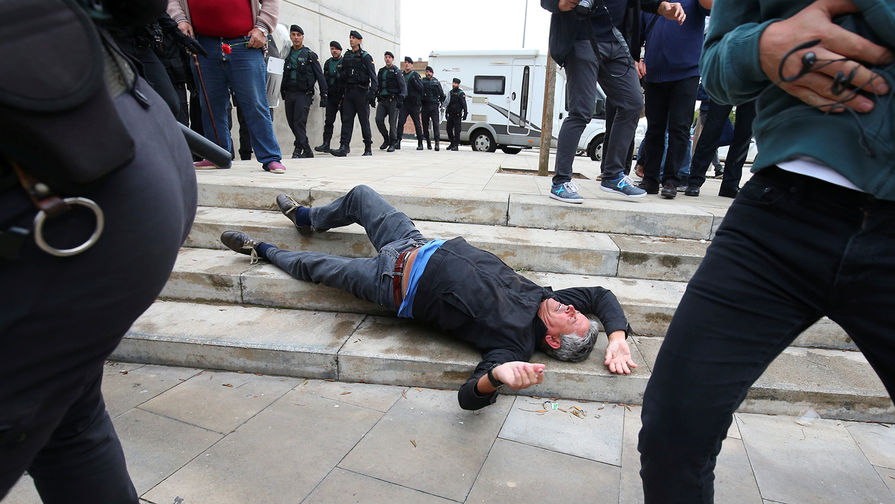 В&nbsp;день референдума в&nbsp;Каталонии в&nbsp;столкновениях с&nbsp;полицией пострадало более 400&nbsp;человек