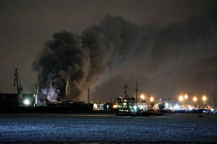 Пожар на&nbsp;военном корабле корвет &laquo;Проворный&raquo; проекта 20385&nbsp;на&nbsp;&laquo;Северной верфи&raquo; в&nbsp;Санкт-Петербурге, 17&nbsp;декабря 2021&nbsp;года
