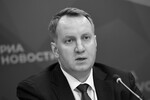 <b>Петр Кучеренко (3 мая 1977 — 20 мая 2023)</b> — заместитель министра науки и высшего образования РФ, общественный деятель. Муж певицы Дианы Гурцкой. Кучеренко является автором более 50 научно-методических и научных работ. Награжден медалью ордена «За заслуги перед Отечеством» II степени.
