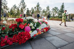 Сквер Ангелов в Кемерове на месте торгового центра «Зимняя вишня», где 25 марта 2018 года произошел пожар и погибли 60 человек