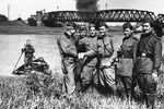 Встреча советских и американских войск на Эльбе в городе Торгау, апрель 1945 года