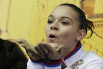 Воздушный поцелуй в исполнении Сотниковой