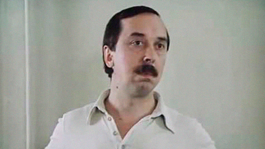 Владимир Фирсов в фильме «Мы веселы, счастливы, талантливы!» (1986)