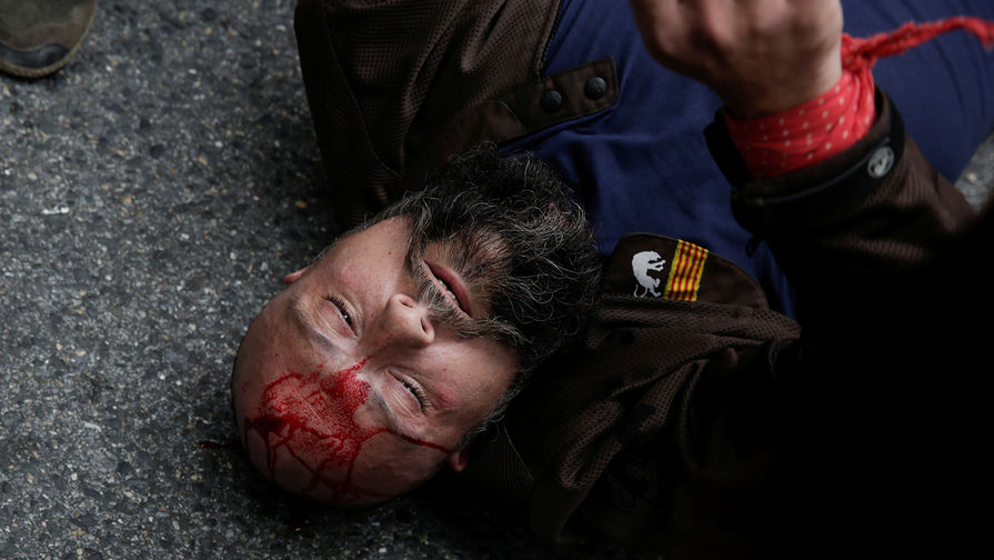 В&nbsp;день референдума в&nbsp;Каталонии в&nbsp;столкновениях с&nbsp;полицией пострадало более 400&nbsp;человек