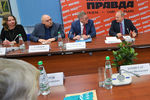 Владимир Путин на встрече с руководителями российских печатных СМИ и информационных агентств. Слева направо: главный редактор интернет-издания «Газета» Ольга Алексеева, главный редактор журнала «Огонек» Сергей Агафонов, главный редактор газеты «Комсомольская правда» Владимир Сунгоркин, 11 января 2018 года