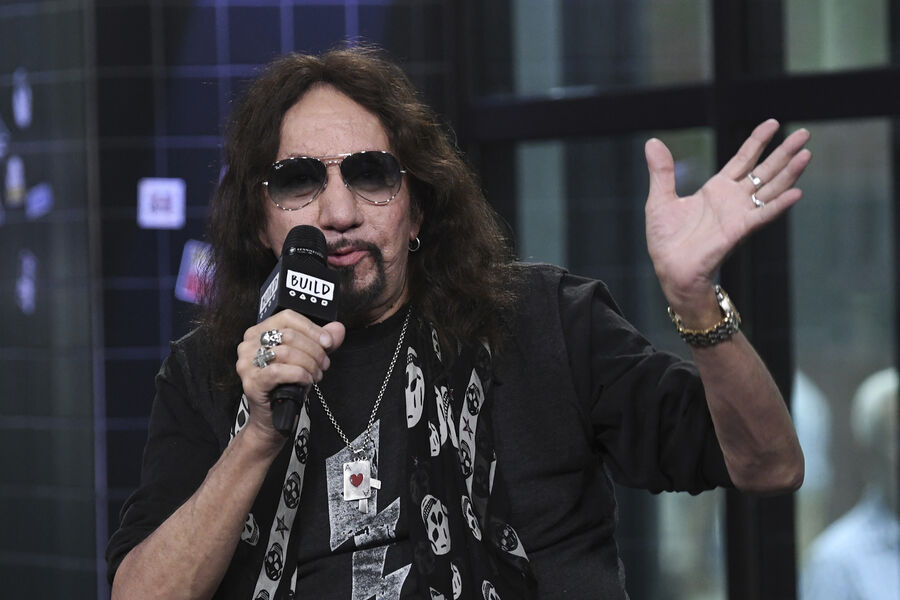 Музыкант Эйс Фрейли в&nbsp;студии AOL Studios в&nbsp;Нью-Йорке, 16&nbsp;октября 2018&nbsp;года