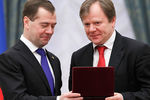 С президентом Дмитрием Медведевым на церемонии награждения в Кремле, 2011 год