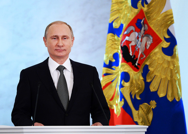 Президент России Владимир Путин во время оглашения ежегодного послания президента Российской Федерации Федеральному собранию в Георгиевском зале Кремля
