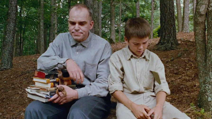 Билли Боб Торнтон в&nbsp;фильме «Отточенное лезвие» (1996)
