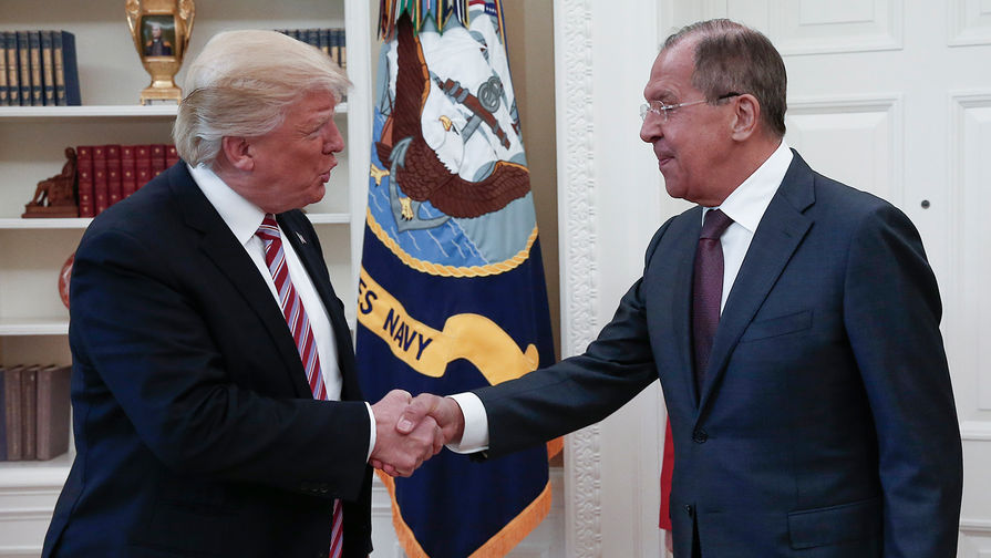 Президент США Дональд Трамп и министр иностранных дел РФ Сергей Лавров
