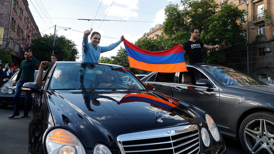 Ситуация на&nbsp;улицах Еревана после отставки Сержа Саргсяна, 23 апреля 2018 года