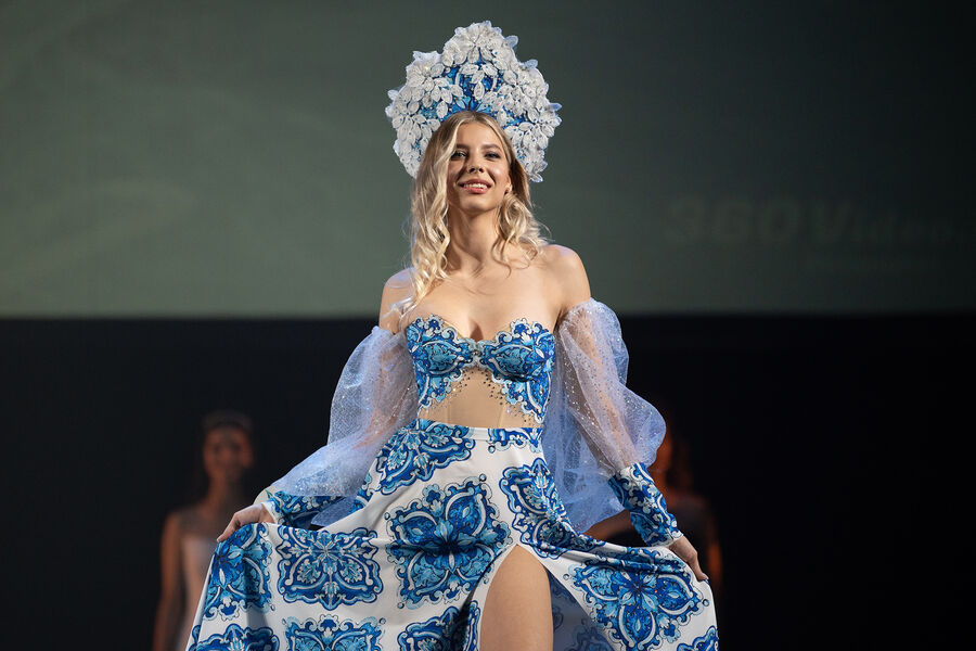 Мария Ведерникова (Пятигорск) во время финала всероссийского конкурса красоты &laquo;Краса России&raquo; в&nbsp;Сочи, 15&nbsp;ноября 2023&nbsp;года