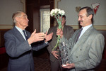 Начальник футбольной команды «Спартак» Николай Старостин поздравляет Геннадия Логофета с 50-летием