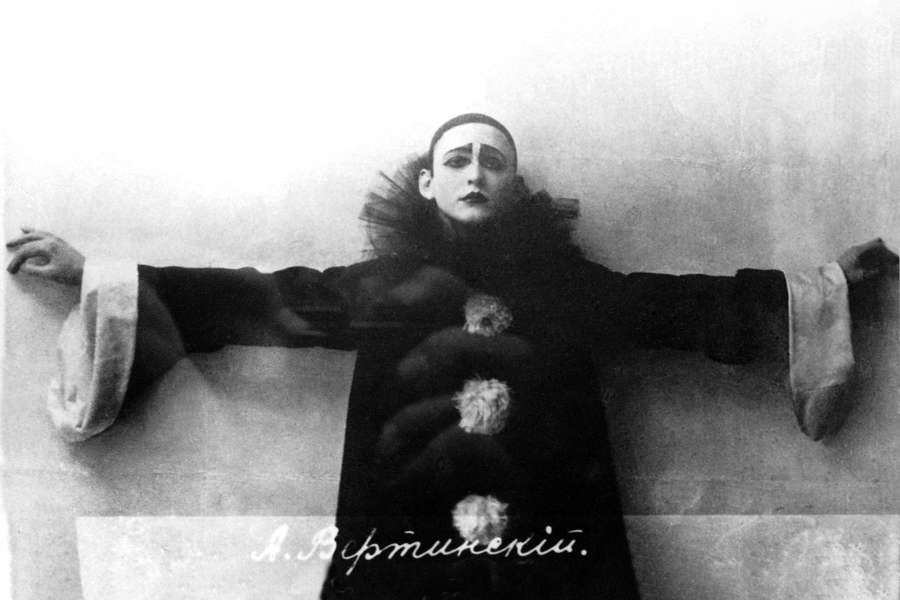 Александр Вертинский в&nbsp;костюме Черного Пьеро, 1918&nbsp;год