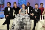 Члены жюри Каннского кинофестиваля, жюри возглавляет итальянский режиссер и культуртрегер Нанни Моретти.