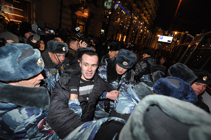 Задержание участников несанкционированного митинга в поддержку «узников Болотной» на Манежной площади