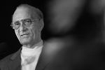 <b>Георгий Данелия (25 августа 1930 – 4 апреля 2019) </b> Советский и российский кинорежиссер, сценарист и мемуарист. Народный артист СССР. Известность Данелия получил после выхода комедии «Я шагаю по Москве». Среди других его работ — «Тридцать три», «Не горюй!», «Афоня», «Совсем пропащий!», «Мимино» и «Кин-дза-дза»