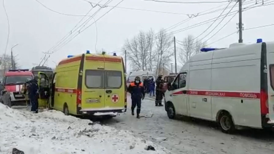 На&nbsp;месте взрыва газа на&nbsp;цокольном этаже девятиэтажного жилого дома на&nbsp;Мещерском бульваре Канавинского района в&nbsp;Нижнем Новгороде, 26&nbsp;февраля 2021&nbsp;года