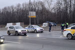 Последствия погони за автомобилем BMW на МКАД в районе Фруктового парка, 26 ноября 2021 года