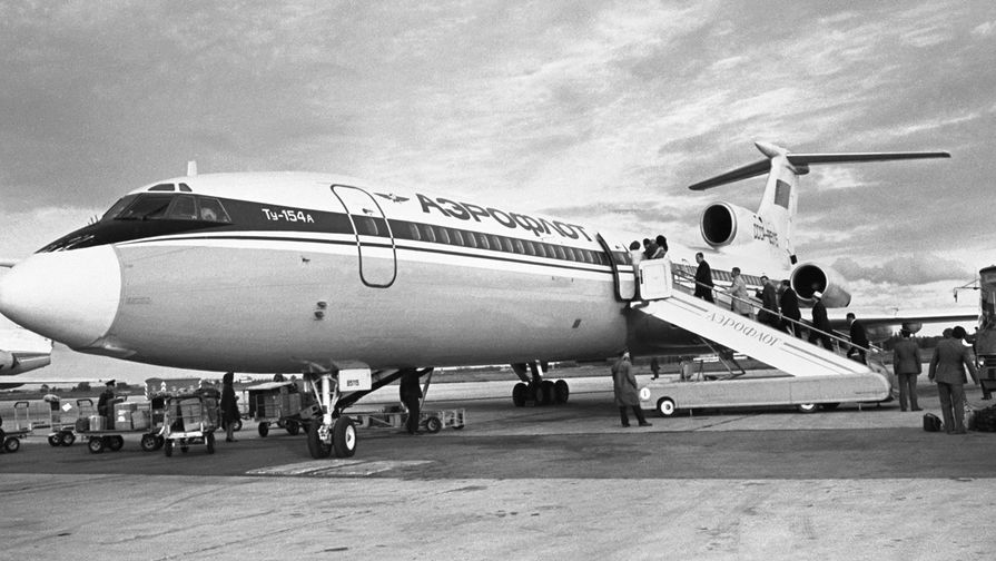 1 июля 1976 года. Самолет Ту-154 перед&nbsp;отлетом