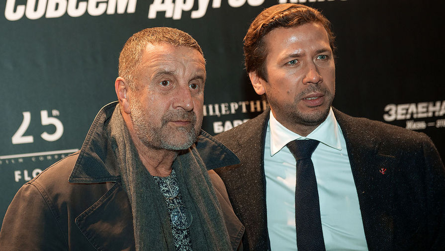 Актеры Леонид Ярмольник и Андрей Мерзликин на премьере фильма «Зеленая карета» режиссера Олега Асадулина в кинотеатре «Барвиха Luxury Village»