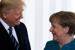 Дональд Трамп во время встречи с Ангелой Меркель в Белом доме