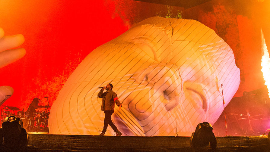 The Weeknd во время выступления на фестивале Coachella Music&Arts, 2018 год