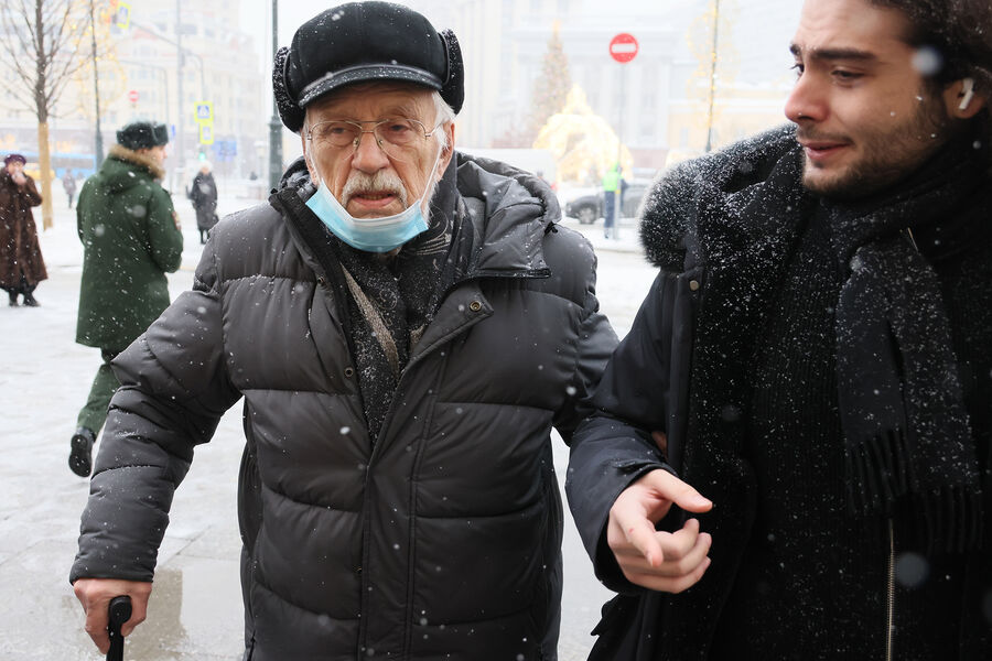 Актер Владимир Сафронов перед&nbsp;церемонией прощания с&nbsp;народным артистом СССР Юрием Соломиным, 15&nbsp;января 2024&nbsp;года