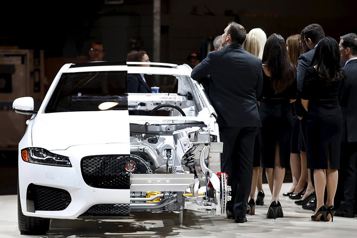 Автомобиль Jaguar XF в&nbsp;разрезе
