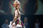 Олеся Галичия (Новороссийск) во время финала всероссийского конкурса красоты «Краса России» в Зимнем театре в Сочи, 15 ноября 2023 года