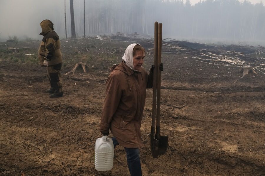 Тушение лесного пожара в&nbsp;районе поселка Ключевск Свердловской области