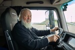 Патриарх Московский и всея Руси Кирилл во время посещения завода «КамАЗ» в Набережных Челнах, 22 июля 2025 года
