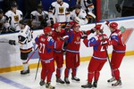 Российская команда празднует гол Никиты Кучерова