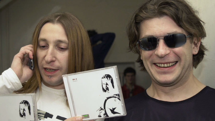 Группа &laquo;Би-2&raquo; представила сегодня свой новый альбом&nbsp;- &laquo;Drum(a). Москва, 2002&nbsp;года