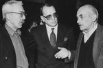 Писатель Андрей Битов, журналист Игорь Голембиовский и бард Булат Окуджава (слева направо), 1993 год