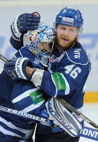 Александр Ерёменко и Янне Яласваара радуются победе