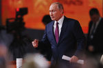 Президент России Владимир Путин во время ежегодной пресс-конференции в Москве, 14 декабря 2017 года