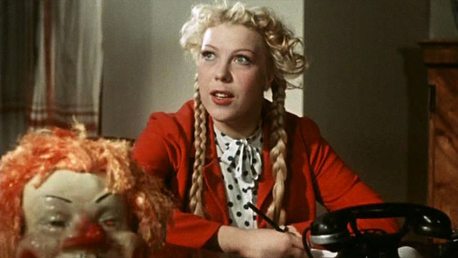 Кадр из фильма «Карнавальная ночь» (1956)