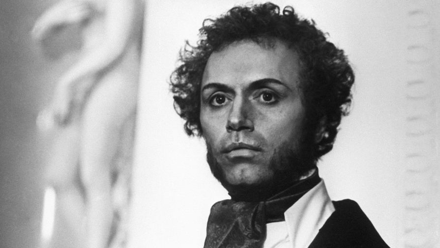Борис Плотников в роли А.С. Пушкина в фильме «Лермонтов», 1986 год