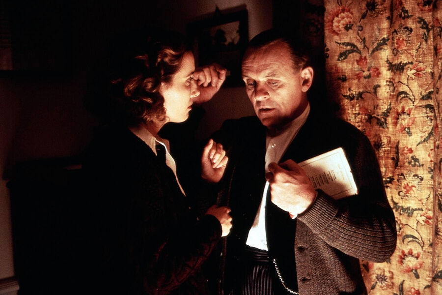 Эмма Томпсон и Энтони Хопкинс в&nbsp;фильме &laquo;На исходе дня&raquo; (1993)