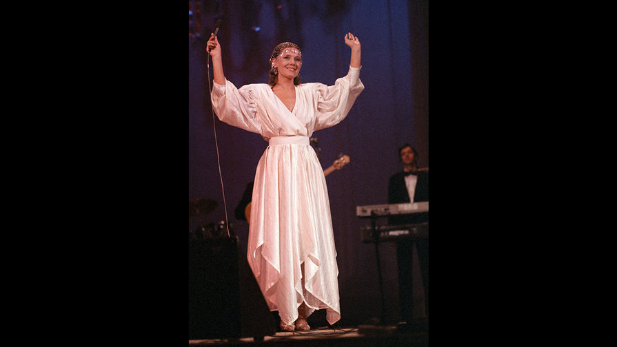 Певица Людмила Сенчина, 1985 год