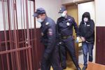 Актер Михаил Ефремов в Таганском суде Москвы во время избрания меры пресечения по делу о ДТП со смертельным исходом, 9 июня 2020 года